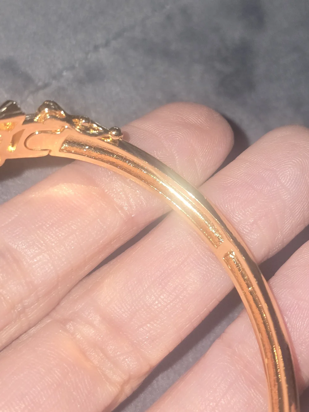 22kgp Dubai Gold Floral Crystal Bangle Bracelet - Elegant Women's Jewelry